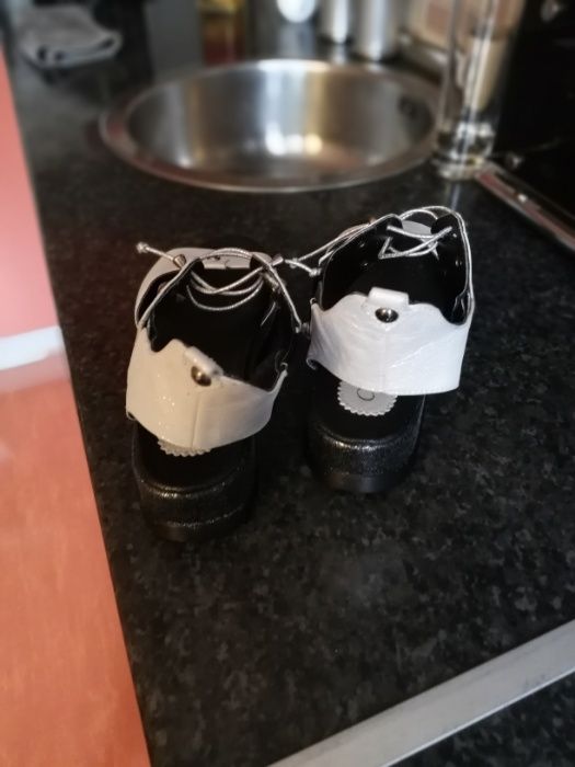 Сандал естествена кожа