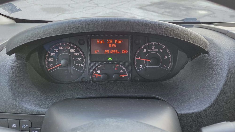Продавам бус Citroen Jumper 3