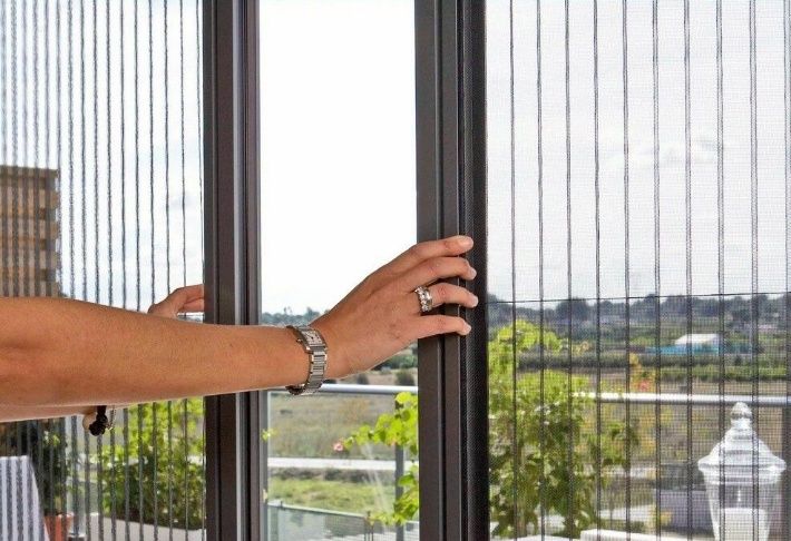 Раздвижные сетки плиссе