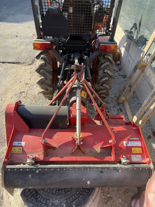 Tractor Kubota B1181