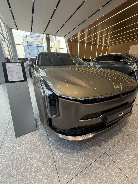 K 8 Yengi RASSROCKA bor