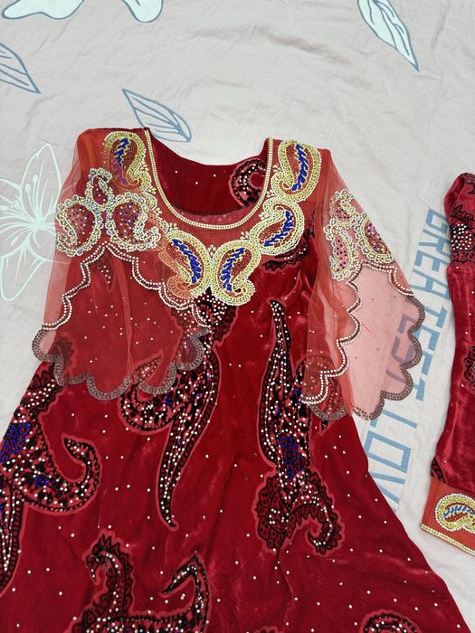 Келин кўйлаги. Ҳолати жуда яхши