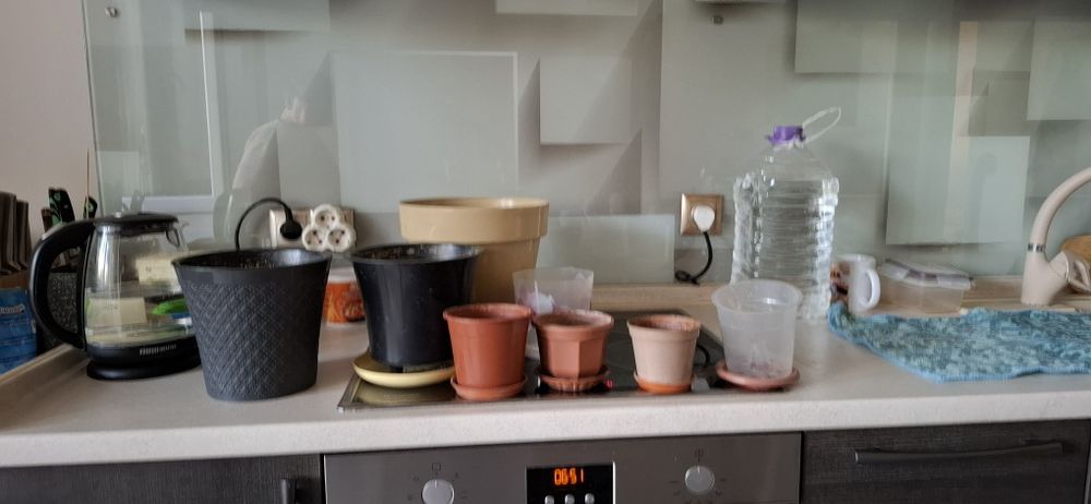 Продам горшки для цветов