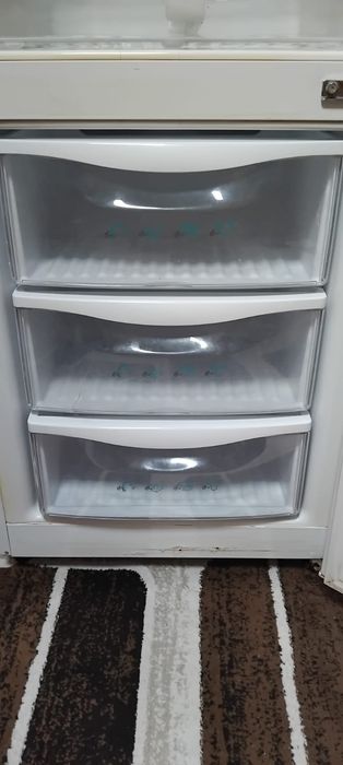 Продам холодильник