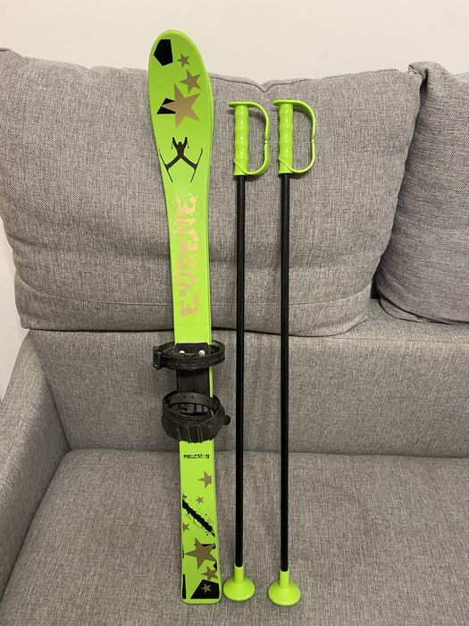 Skiuri de plastic pentru copii