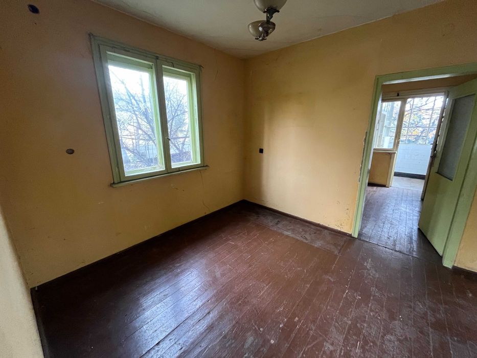 Продава се Къща в Казанлък - 180 кв.м за 595 €/кв.м - Снимка #5