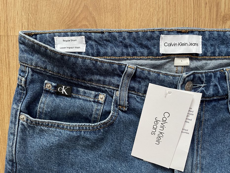 Calvin Klein Jeans Regular Shorts L