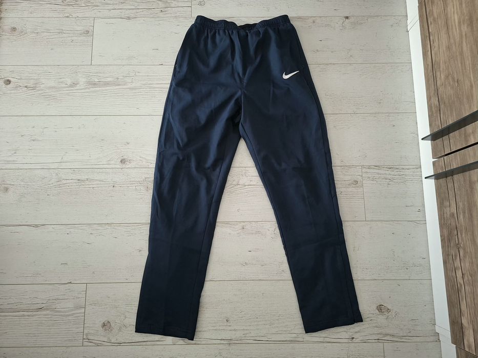 Nike- Ориг. Тънко долнище