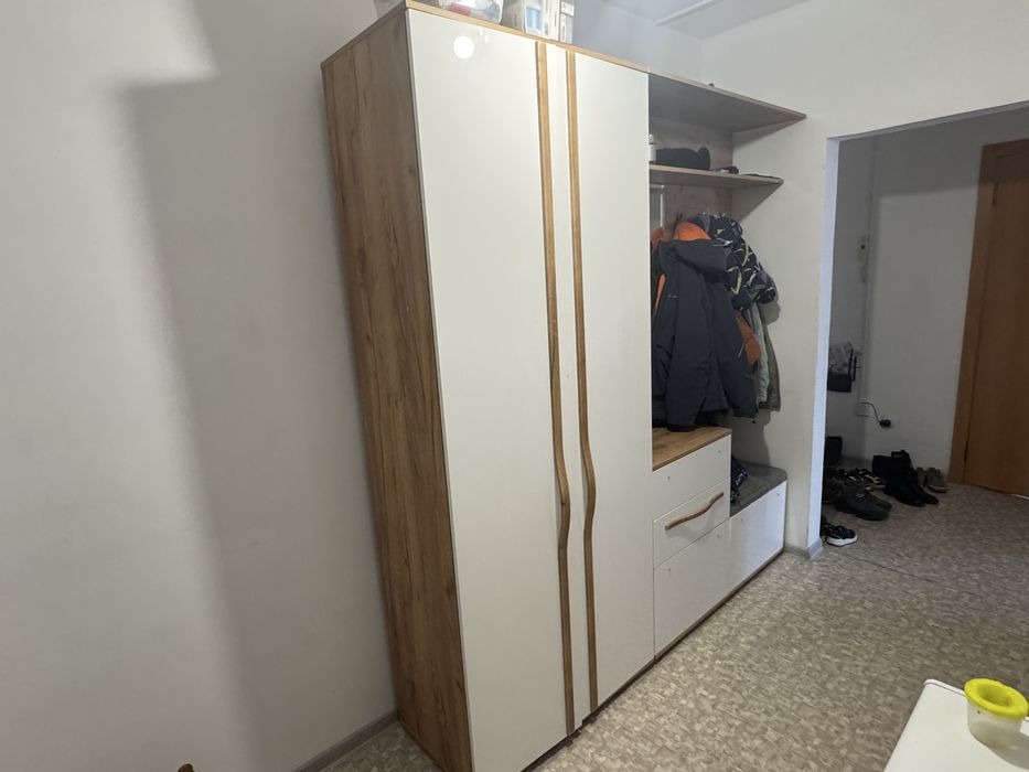 Продам красивую прихожку