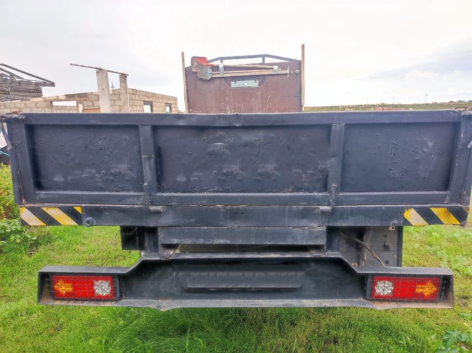 Продам бортовой грузовик