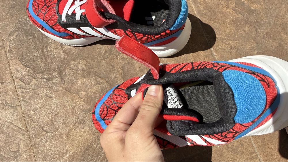 Маратонки Adidas Marvel спайдърмен 34 размер