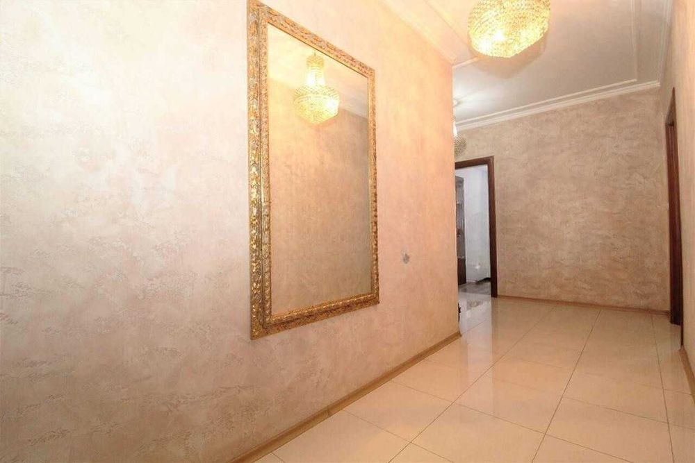 Продава се Тристаен апартамент в Пловдив, Каменица 2 - 94 кв.м за 1596 €/кв.м - Снимка #10