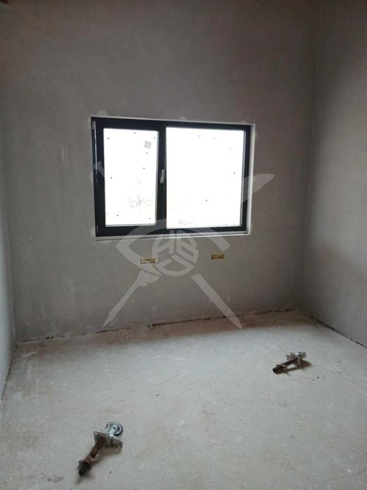 Невероятна къща до Пловдив, 706кв.м. двор!