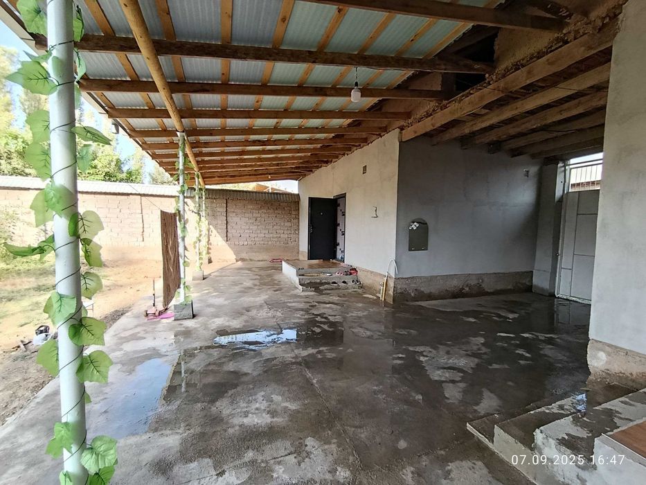 Участка сотилади 6 сотих