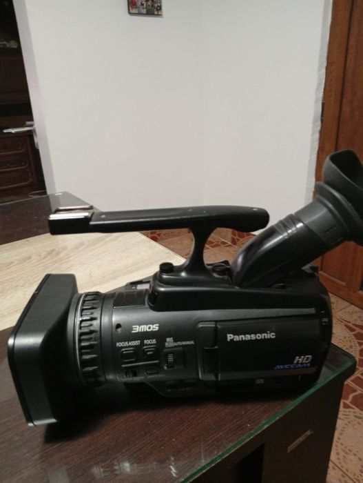 Vind cameră Panasonic hm 41 e perfect funcțională .