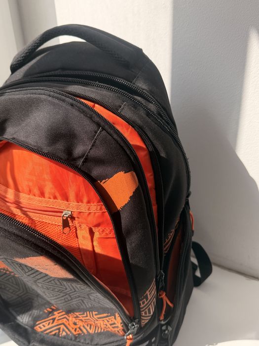 Рюкзак Grizzly в отличном состоянии