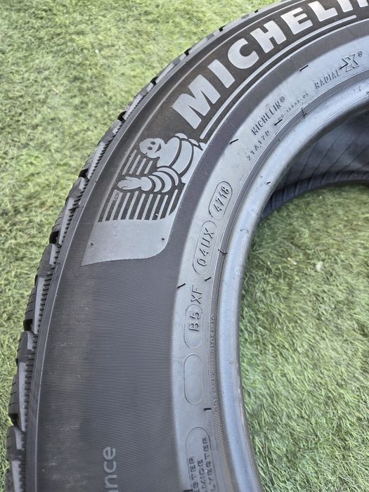 235 60 18 Michelin