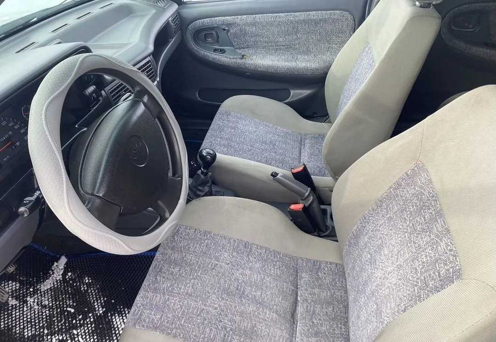 Daewoo nexia 2005 год