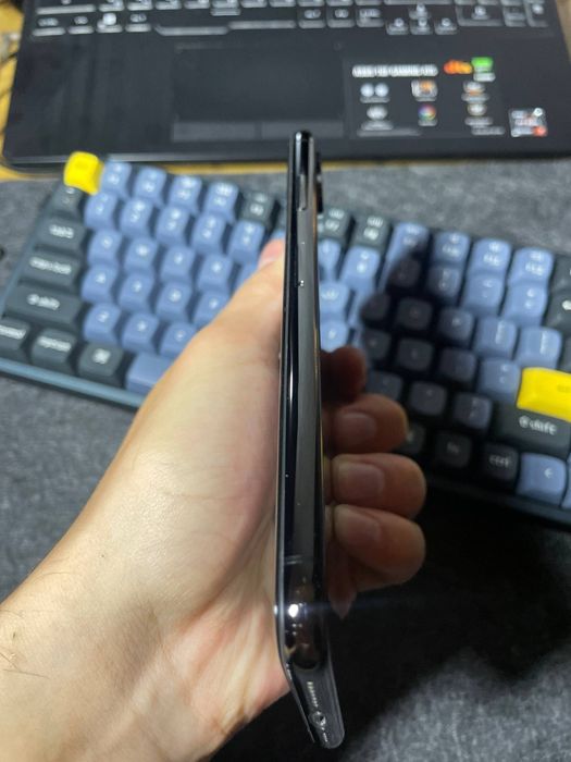 iPhone XSmax в хорошем состоянии