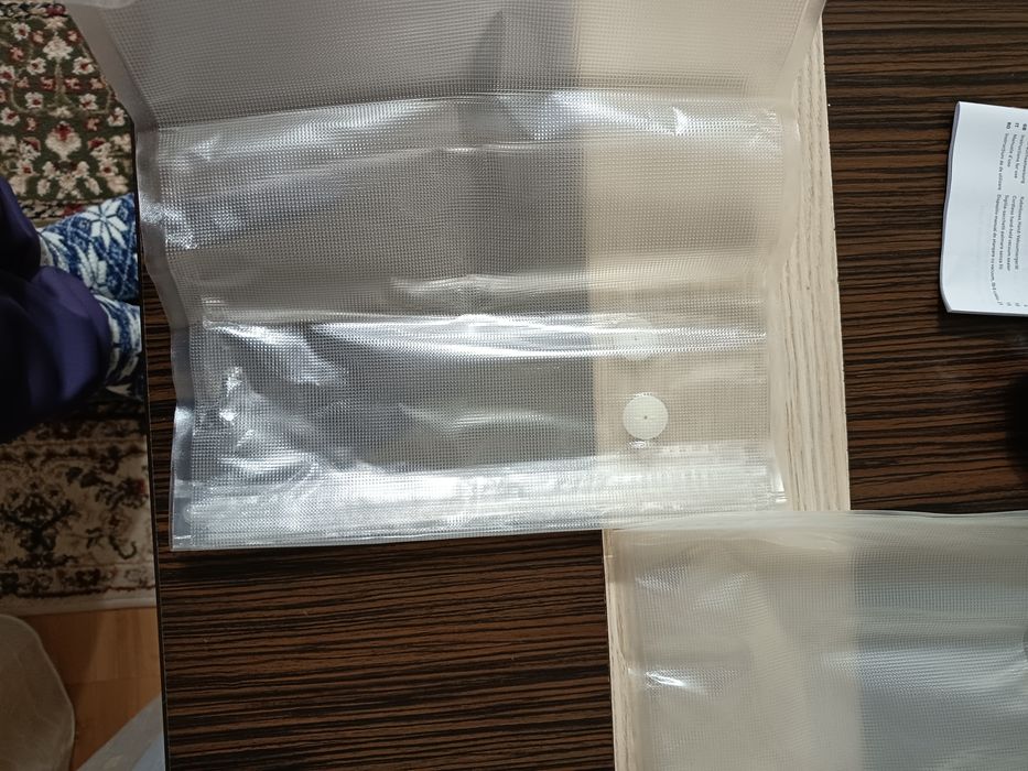 Aparat de vidat alimentare usb, conține pungi și dop