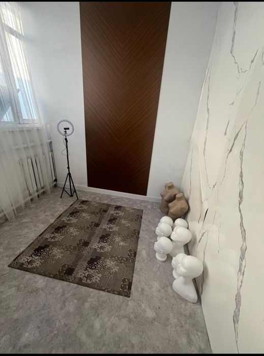 Продаю бутик 42 2этаж ТЦ