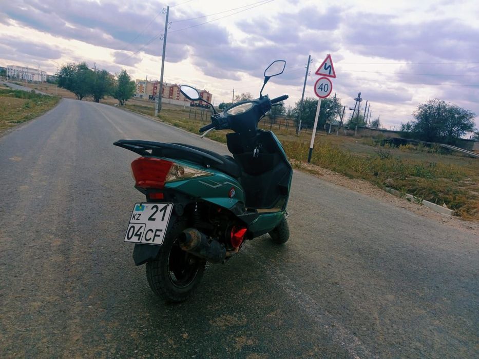 продам скутер м8