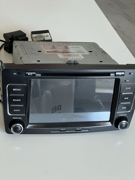 Navigație XTRONS PF710TSS Skoda Octavia 2 – GPS Bluetooth DVD USB AUX