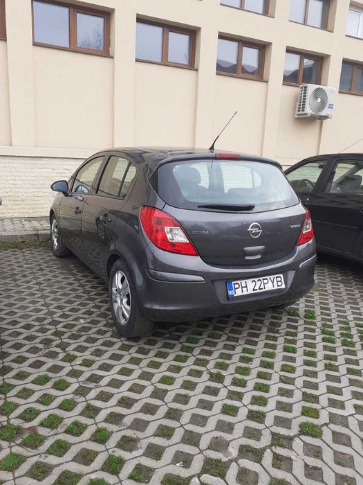 De vanzare Opel Corsa D- 2011 1.3 CDTI 3900 euro negociabil