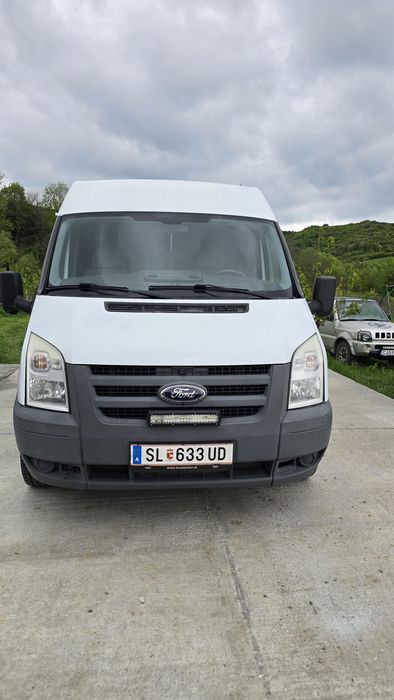 Ford Transit / Tourneo 2.2 Diesel 9 locuri – 2010 – 205.000 km reali