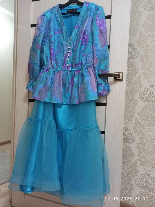 Платье вечернее.