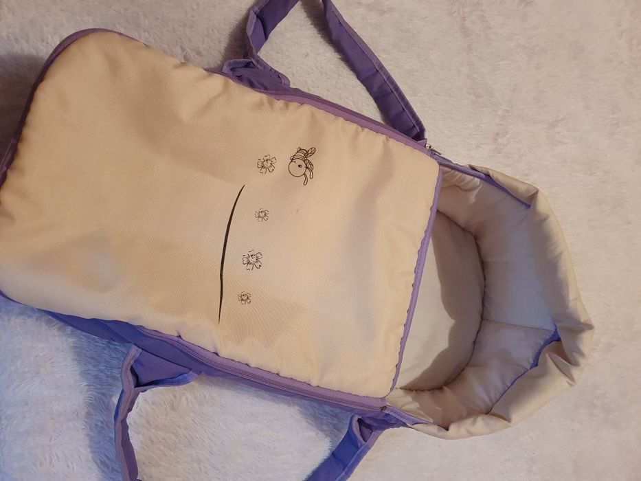 Удобная детская коляска