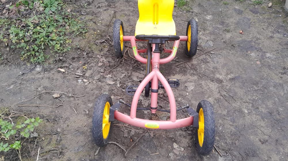 Cart (kart) copii Berg (copii 6-12 ani),roti umflate,3 pozitii reglaj