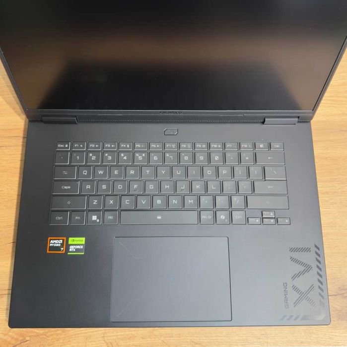 Laptop GIGABYTE Gaming A16 GA63H AMD Ryzen 7 260 RAM 16GB DDR5 SSD 1TB GeForce RTX 5060 8GB | TrueGSM
