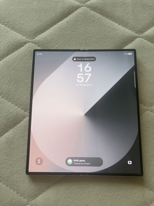 Samsung Galaxy z Fold 6