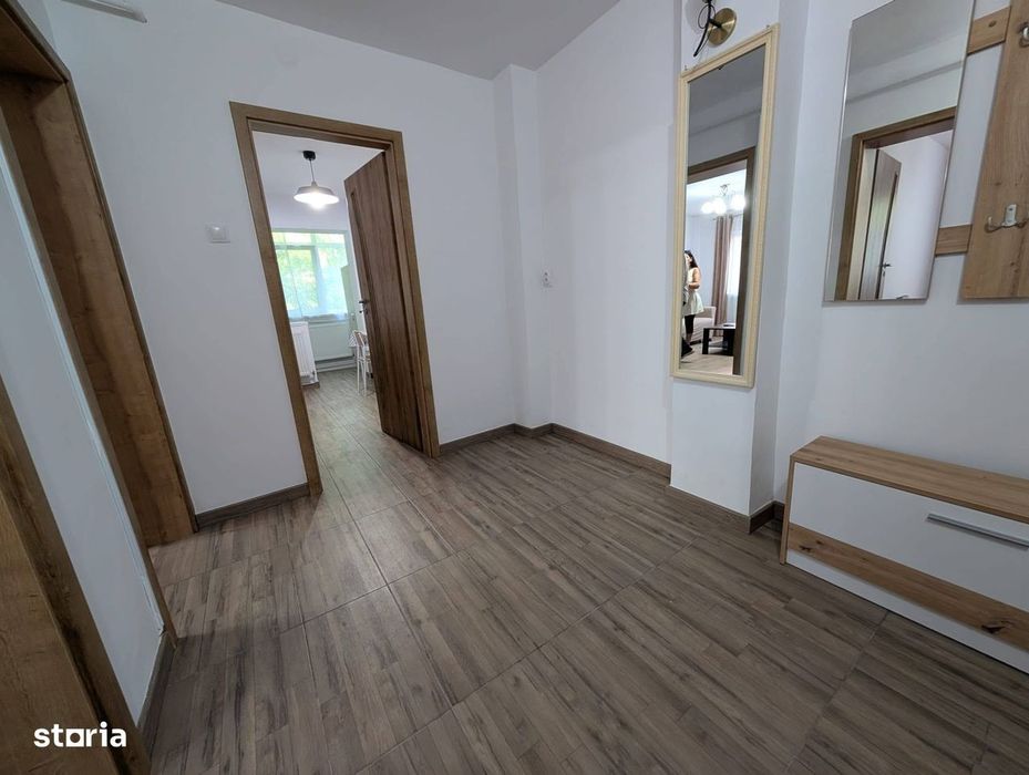 Prima inchiriere! Apartament renovat de 3 camere, COPOU-UAIC