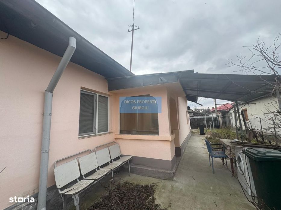 Casă de vânzare – Strada Mugurilor