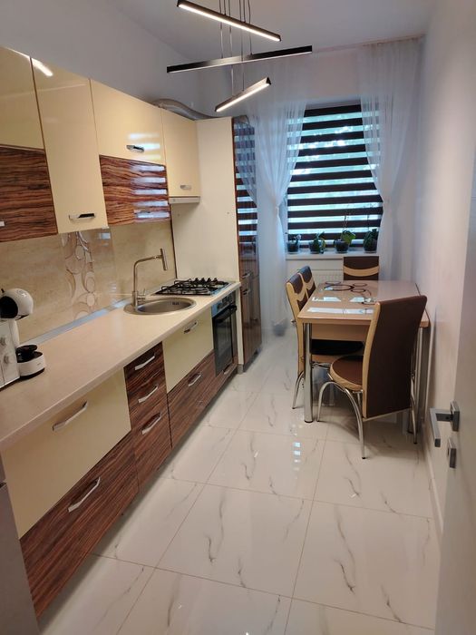 Închiriez apartament 2 camere decomandat in Oradea, Prima Universitatii