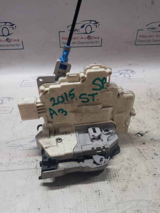 broasca stanga spate audi a3 2015