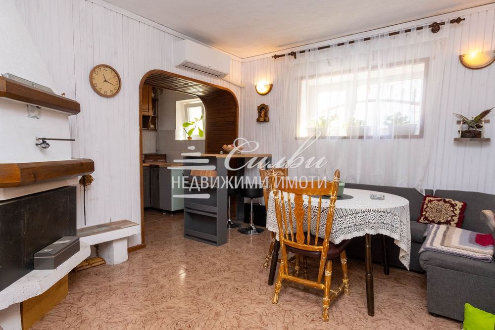 Продава се Етаж от къща в Шумен, Център - 153 кв.м за 1000 €/кв.м - Снимка #2