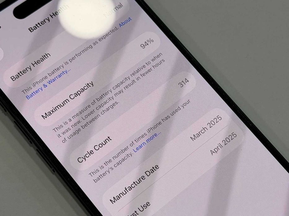 Apple iPhone 16 128GB- 94% Battery Health