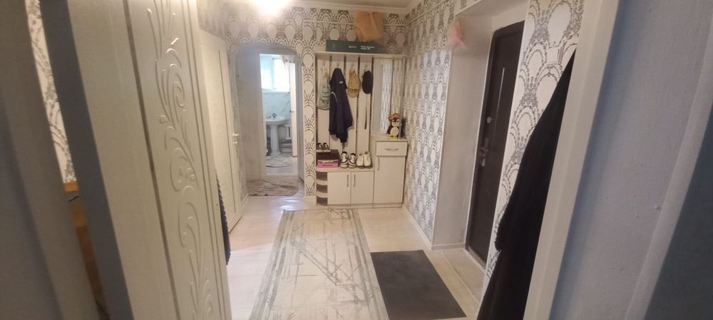Акмешит 31, 2 бөлмелі үй сатылады