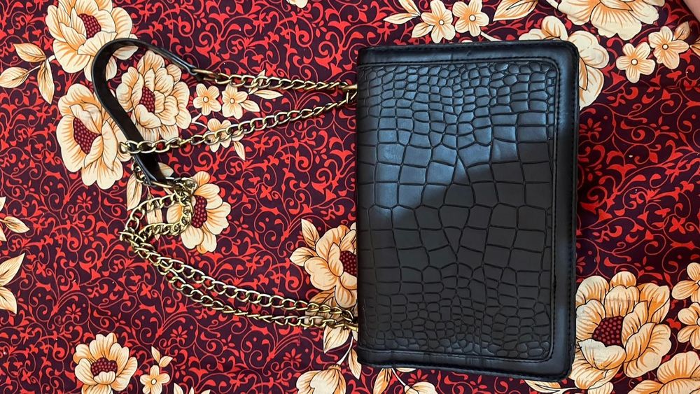 Сумка оригинал, о цене можем поговорить.