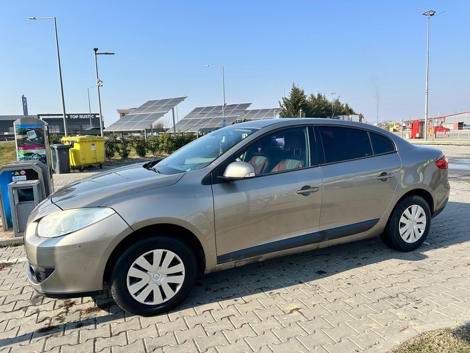 Vând Renault fluence