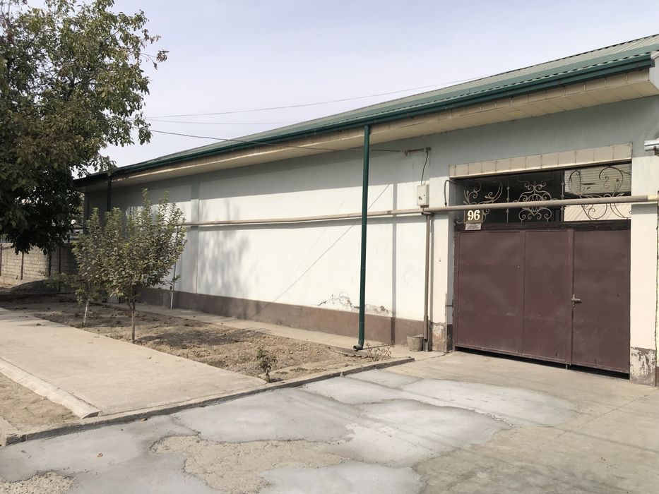 Uy sotiladi 6 sotix 7 xona sergeli sputnik