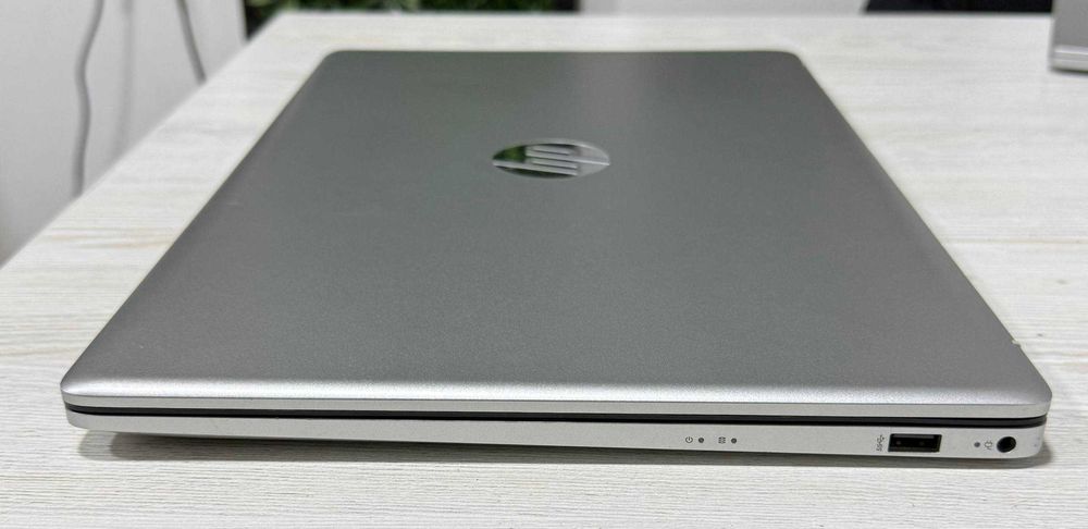 HP Laptop 17” HD IPS Сенсорный Ryzen 5 5500u 16GB/512GB AMD Graphics
