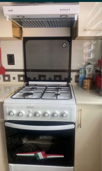 Газ плита рассия roysn втичкаси билан сотилади