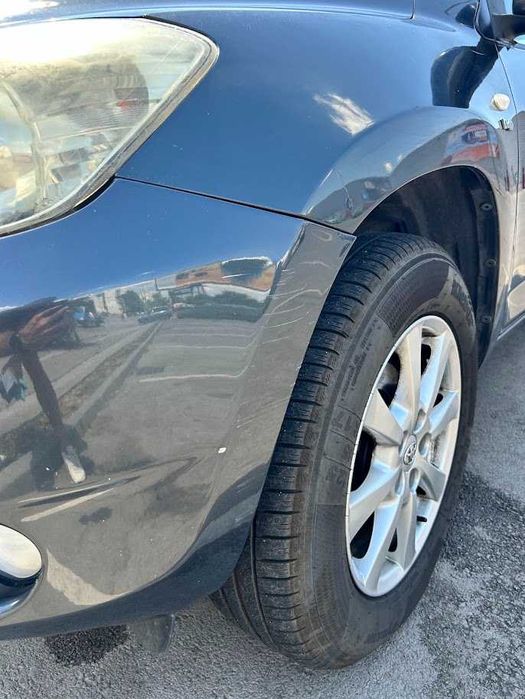 Toyota RAV 4 2. 2 D-4D 151к. 2006
