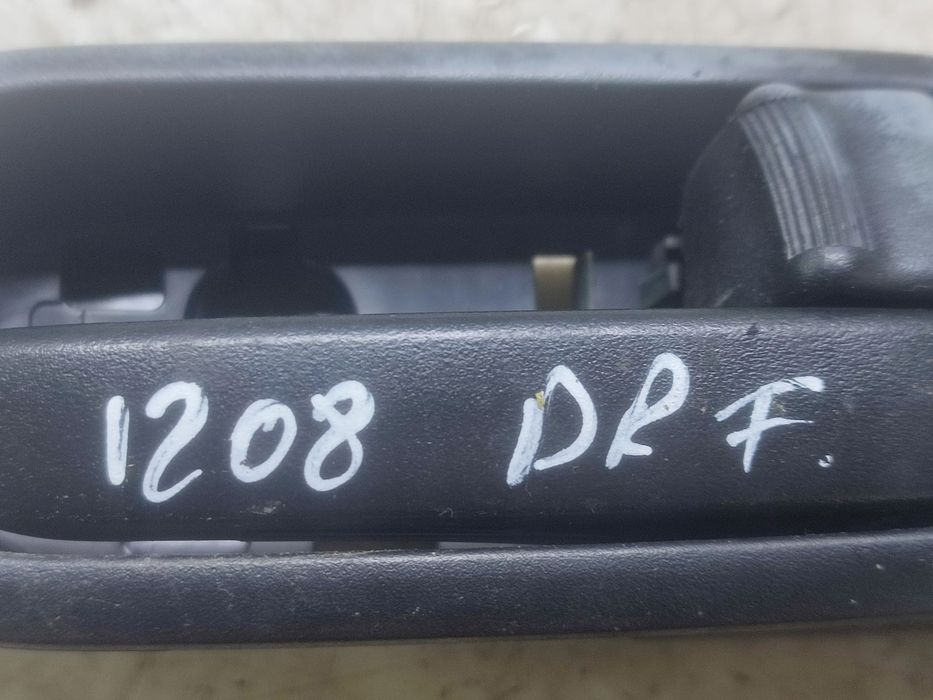 Maner interior dreapta fata C-1H3N Mazda 2 DE (2007 - 2010) 1.4 MZ-CD 1.4 MZ-CD DV4TD