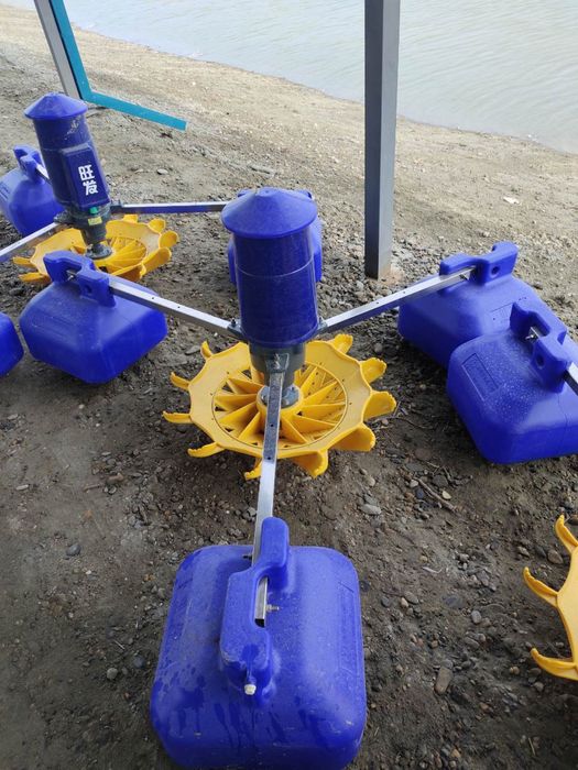 Сувда сузувчи озуқа/Плавающий корм для рыб