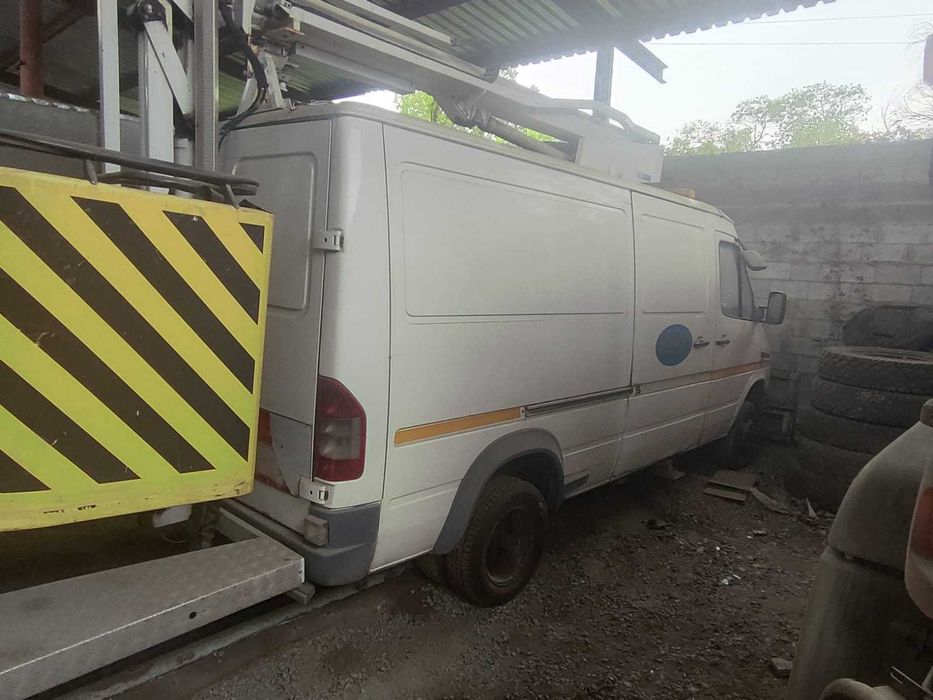 Mersedes-Benz Sprinter 208 D